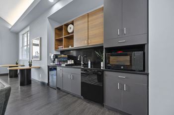 Coffee Bar at Ivy Hills Living Spaces, Cincinnati, Ohio